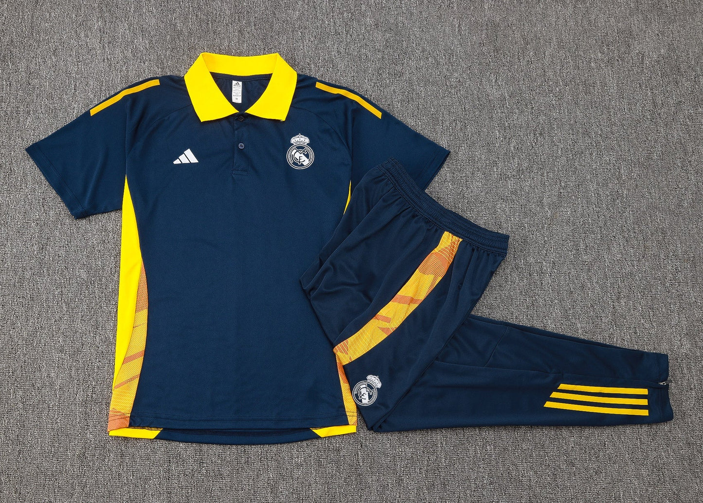 NEW REAL MADRID TRACKSUIT 6Âș POLO 24/25