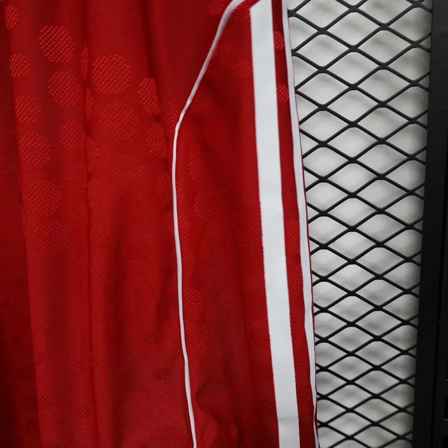 NEW PANTALĂN CORTO LIVERPOOL FC 25/26