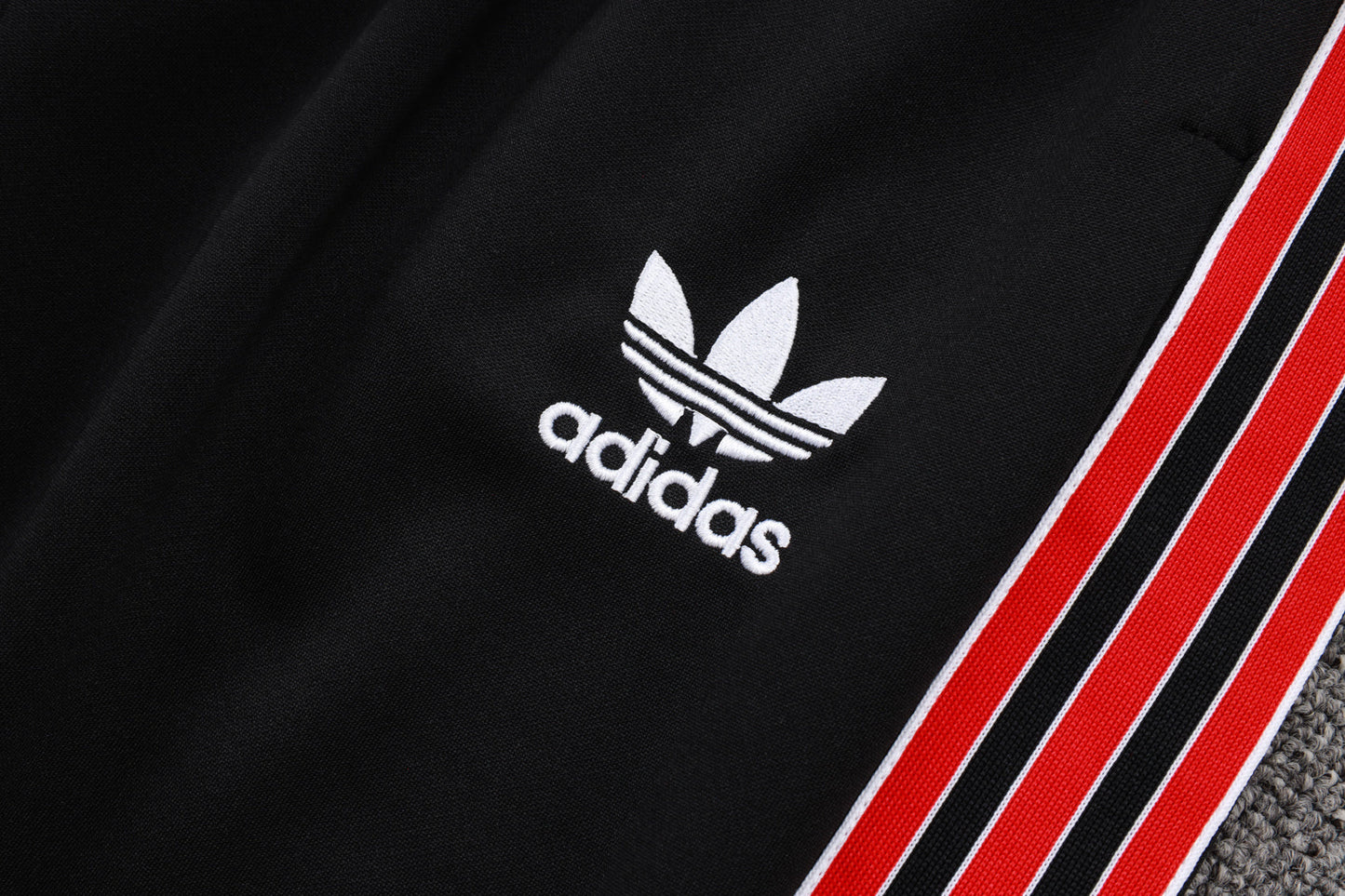 New Manchester United TrackSuit Complete 25/26
