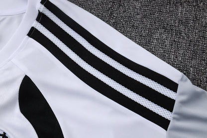 New Real Madrid TrackSuit Corto 25/26