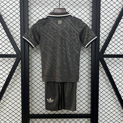 Conjunto Niño Real Madrid 2024/25
