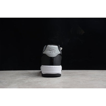 NEW AIR FORCE 1 GLOSSY BLACK