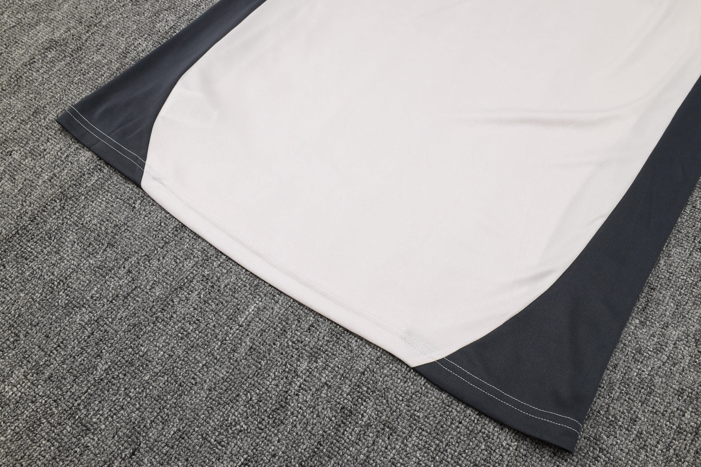 New Real Madrid 7º TrackSuit Corto 24/25