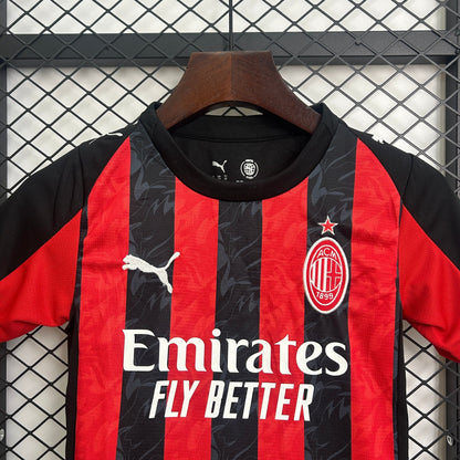 New Conjunto AC Milan Home 25/26