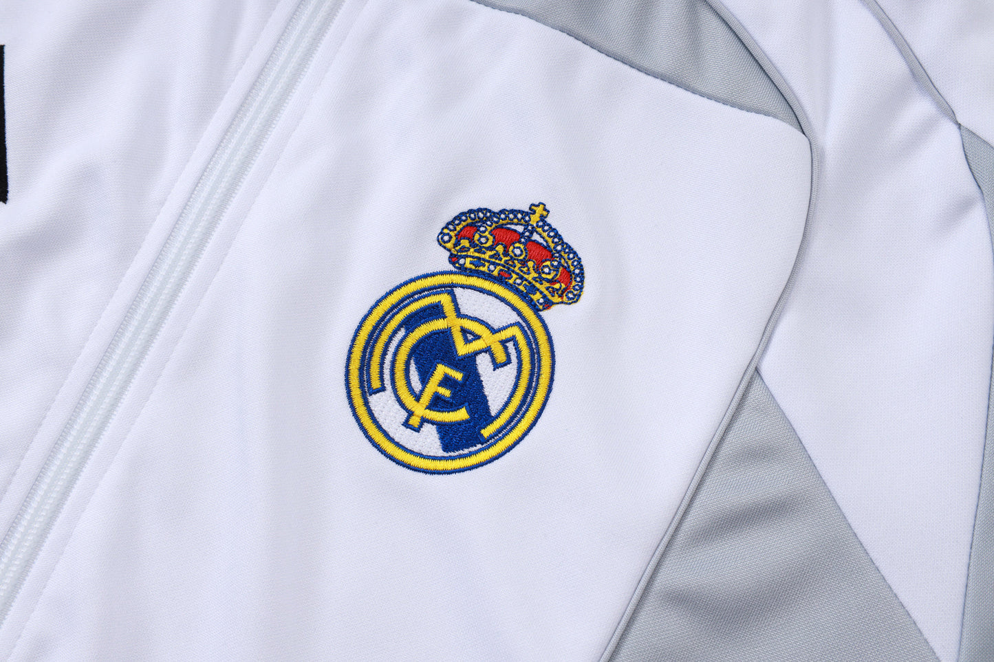 New Real Madrid TrackSuit Complete 1º 25/26