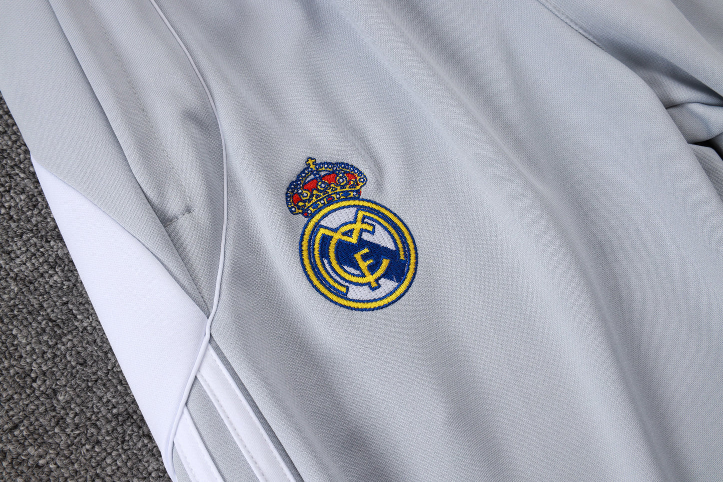 New Real Madrid TrackSuit Complete 1º 25/26