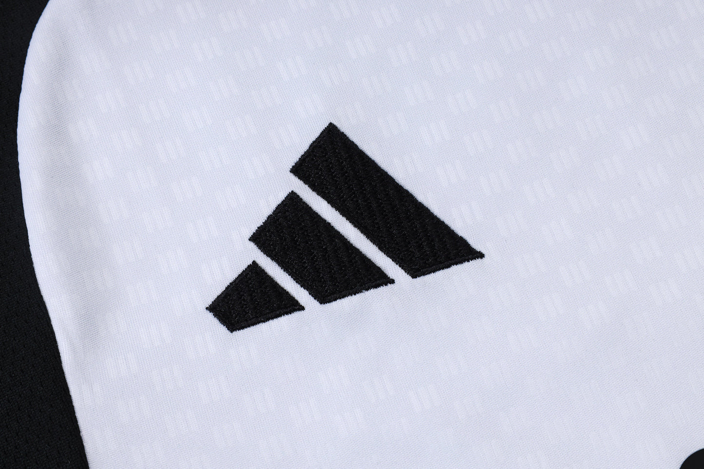 New Real Madrid TrackSuit Corto 25/26