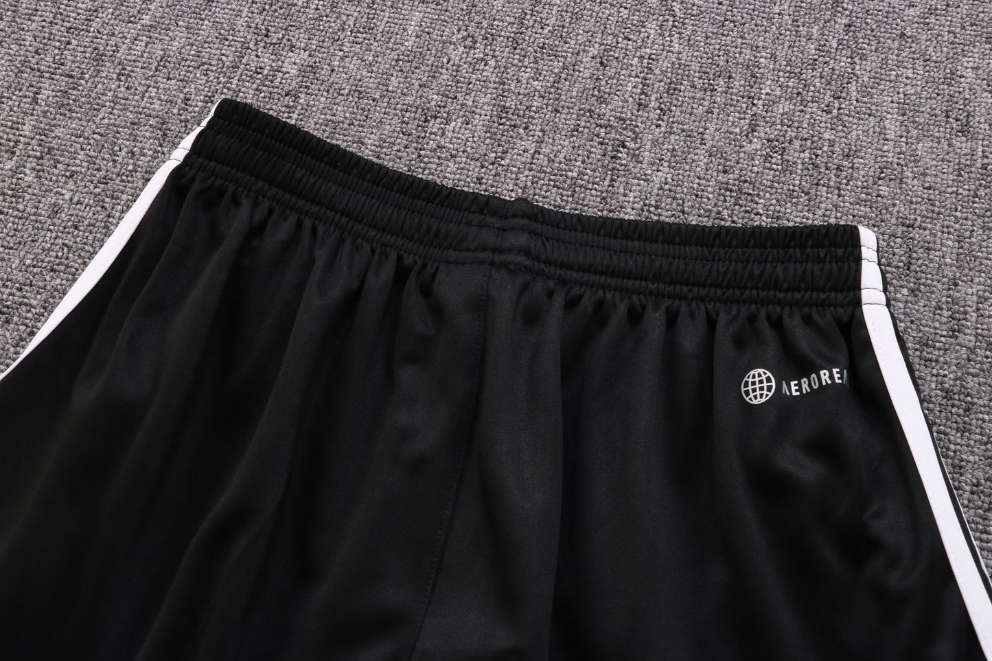 New Real Madrid TrackSuit Corto 3º