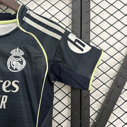 New Conjunto Niño Real Madrid Away 25/26