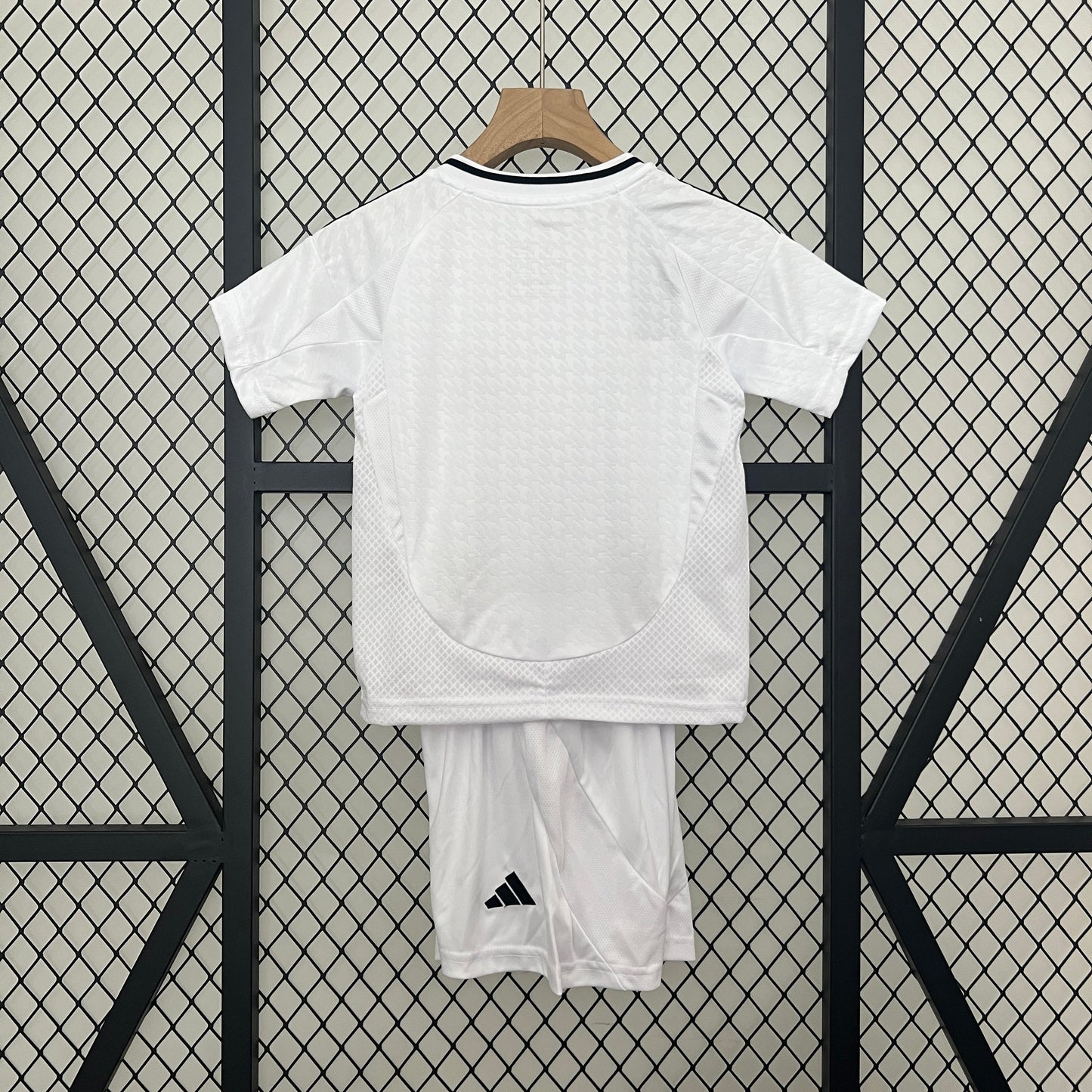 Conjunto Niño Real Madrid Home 2024/25