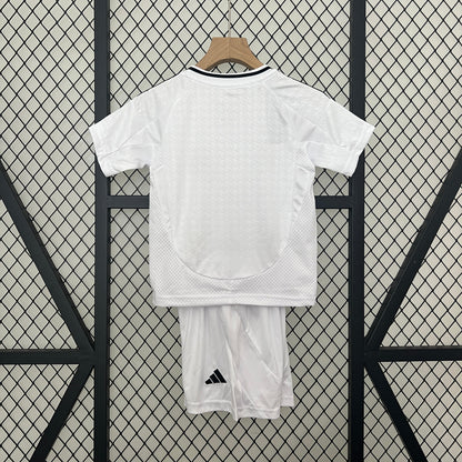 Conjunto Niño Real Madrid Home 2024/25