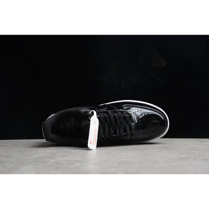 NEW AIR FORCE 1 GLOSSY BLACK