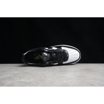 NEW AIR FORCE 1 BLACK AND WHITE