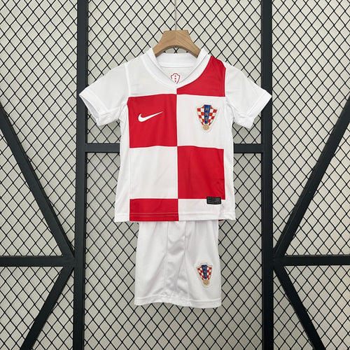 New Conjunto Niño Croacia Euro 2024