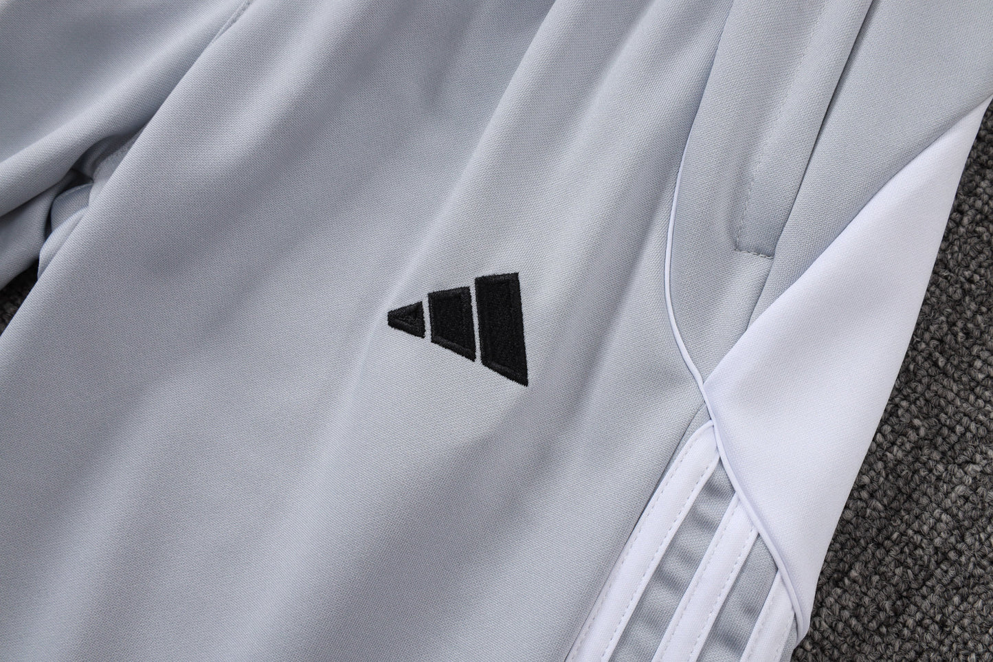 New Real Madrid TrackSuit Complete 1º 25/26