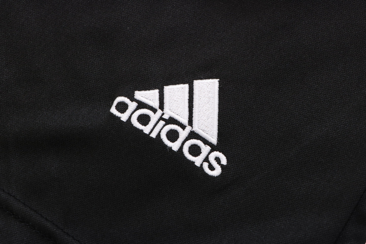 New Real Madrid TrackSuit Corto 1º
