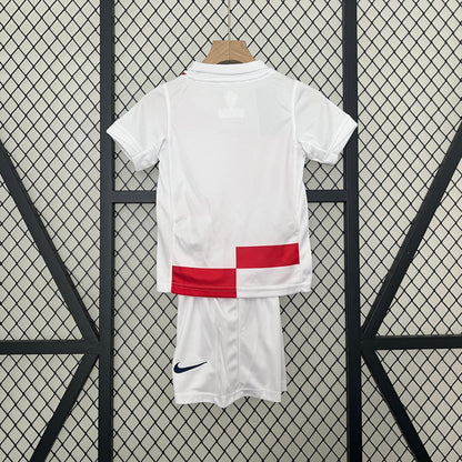 New Conjunto Niño Croacia Euro 2024